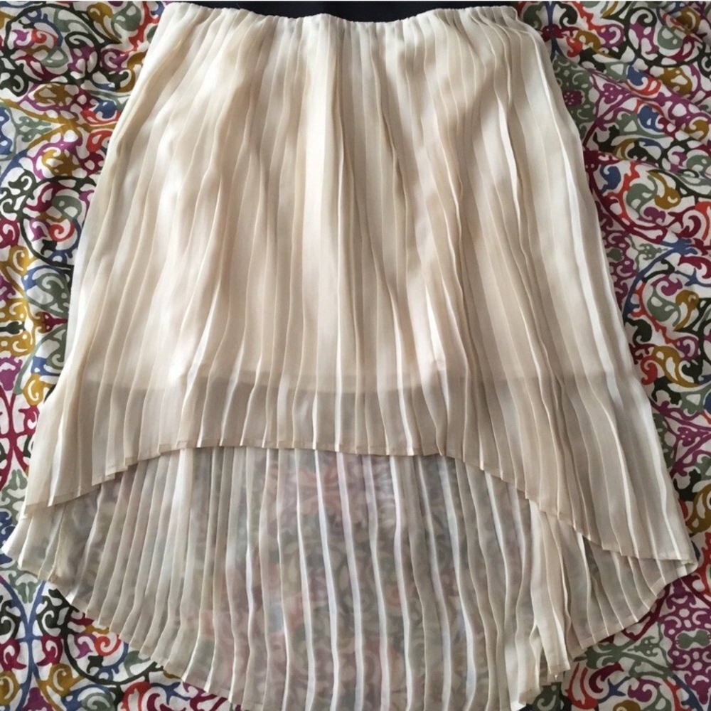 Cream pleated high-low skirt